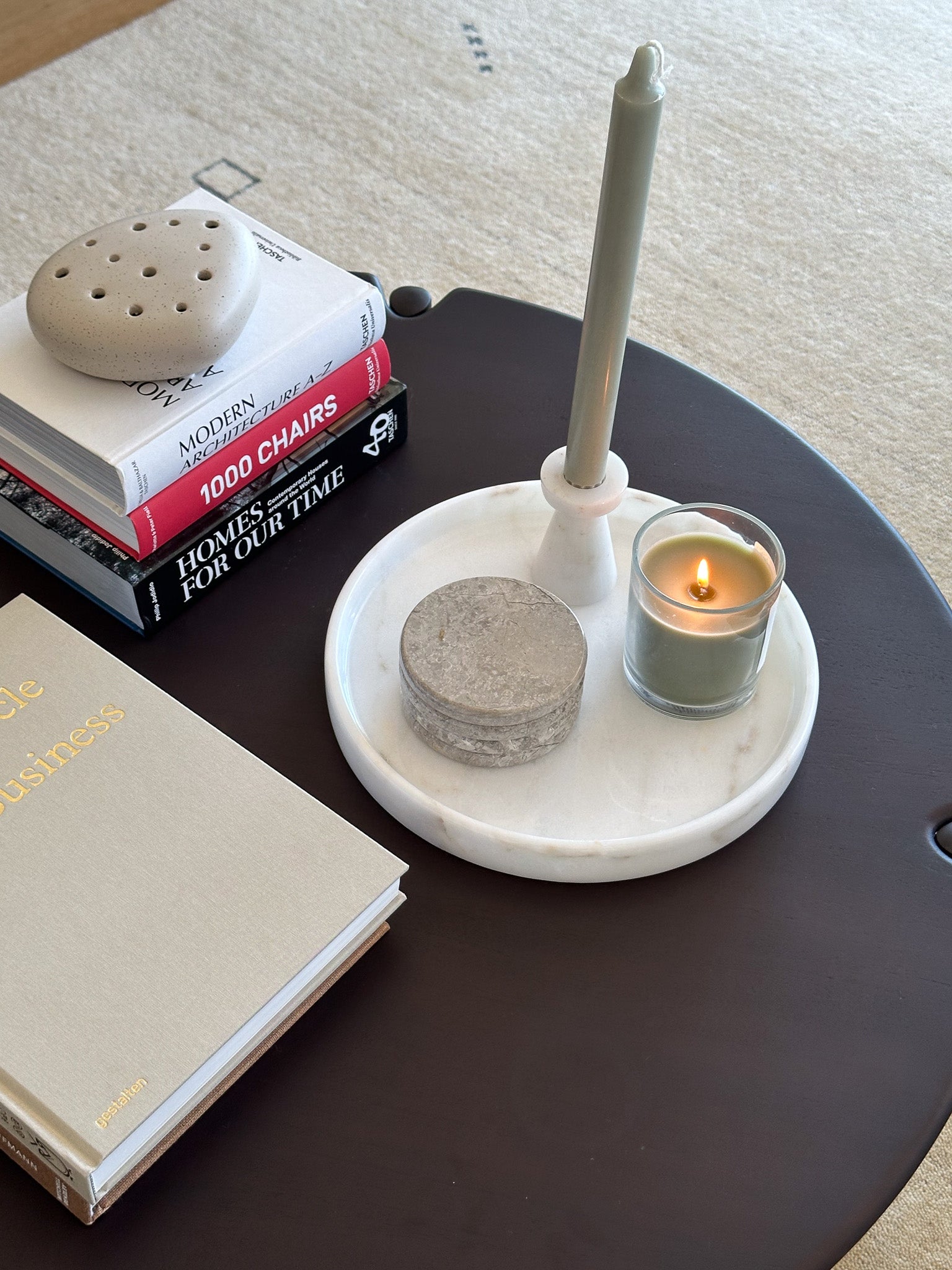 How to Style a Round Coffee Table: Quick Tips for Styling a Round Coffee Table